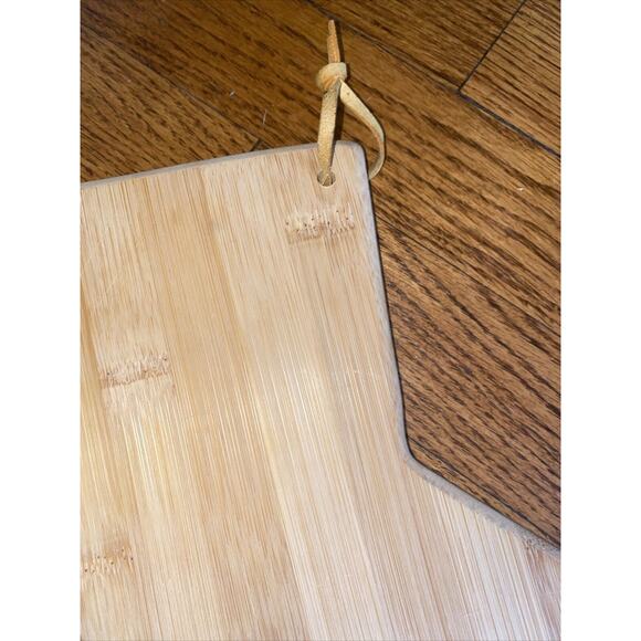 Totally Bamboo California State Destination Bamboo Serving And Cutting Board - Picture 2 of 4